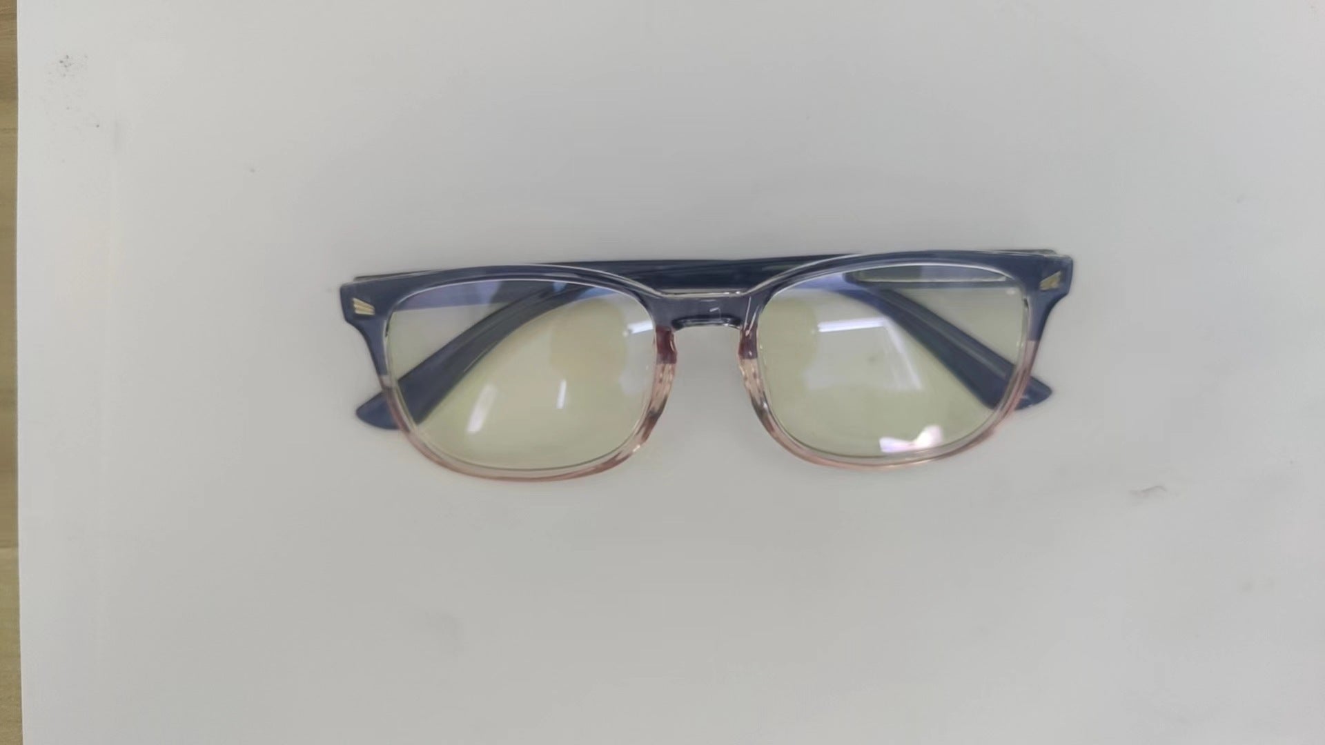 Anti-blue light glasses