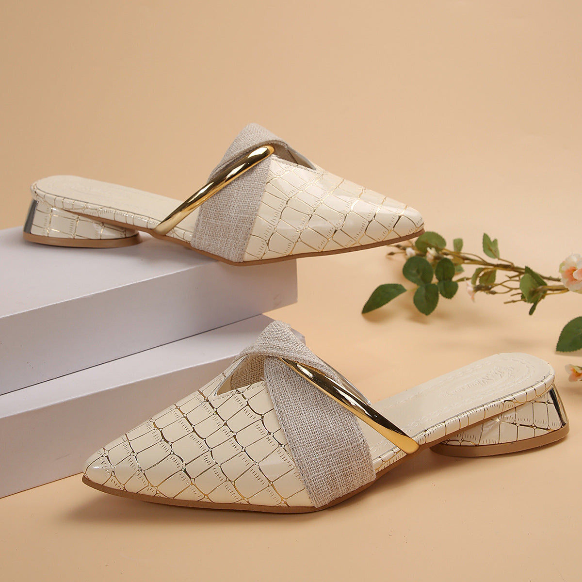 Womens Pointed-Toe Low-Heel Slippers For Outdoors Sexy Chic