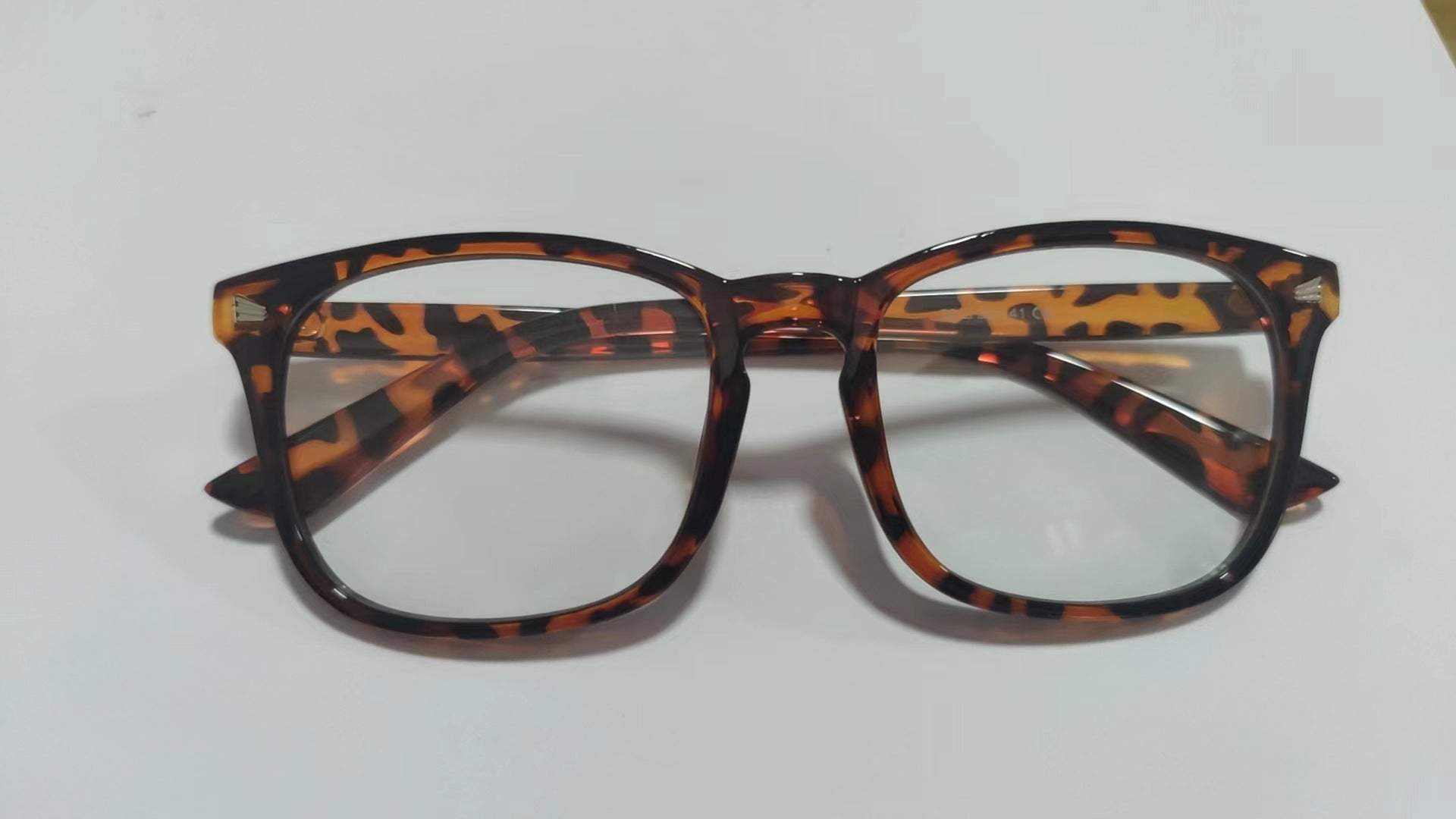 Anti-blue light glasses